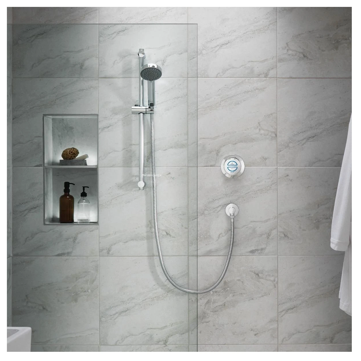 Aqualisa Quartz Classic Smart Shower With Adjustable Head (HP/Combi) - Image 3