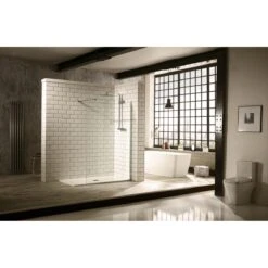 Frontline Aquaglass 1400mm Walk-In Enclosure